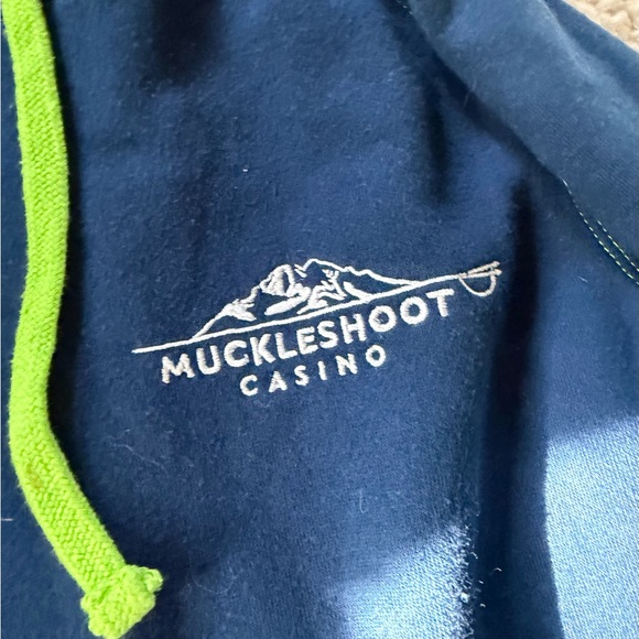 Navy muckleshoot Auburn, Washington Casino Hoodie with Bright Green Accents - Picture 3 of 4